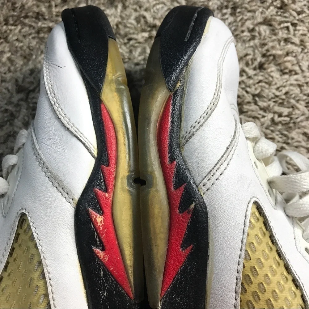Jordan 5 retro fire red silver tongue size 7Y